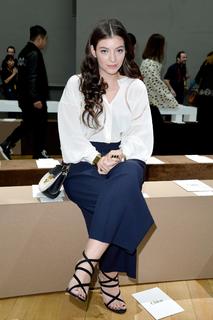 Lorde feet photo thumbnail