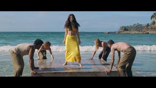 Lorde feet photo thumbnail