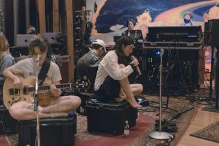 Lorde feet photo thumbnail