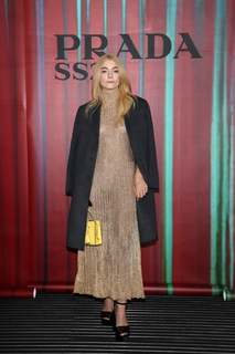 Lorde feet photo thumbnail