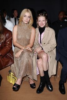 Lorde feet photo thumbnail