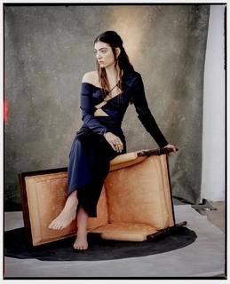 Lorde feet photo thumbnail