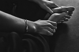 Lorde feet photo thumbnail