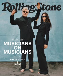 Lorde feet photo thumbnail
