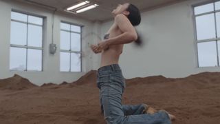 Lorde feet photo thumbnail