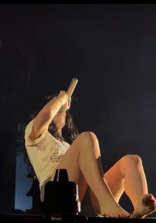 Lorde feet photo 14