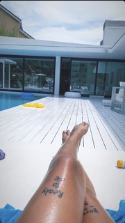 Loredana Zefi feet photo 14