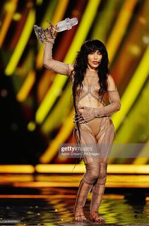 Loreen feet photo 9