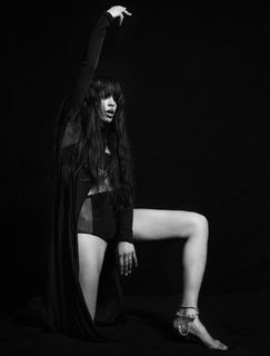 Loreen feet photo 12