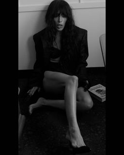 Loreen feet photo 10