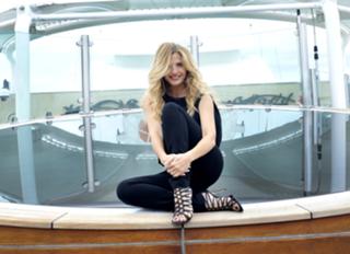 Lorella Cuccarini feet photo 12