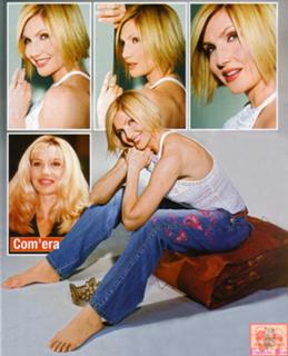 Lorella Cuccarini feet photo 2