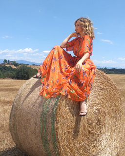 Lorella Cuccarini feet photo 7