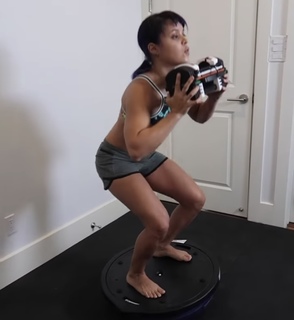 Lorena Abreu feet photo thumbnail