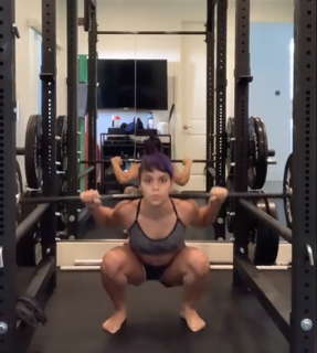 Lorena Abreu feet photo thumbnail