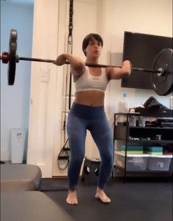 Lorena Abreu feet photo thumbnail