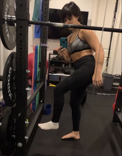 Lorena Abreu feet photo thumbnail