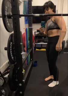 Lorena Abreu feet photo thumbnail