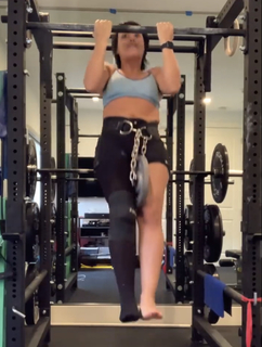 Lorena Abreu feet photo thumbnail