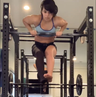 Lorena Abreu feet photo thumbnail