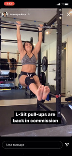 Lorena Abreu feet photo thumbnail