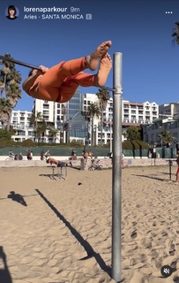 Lorena Abreu feet photo thumbnail