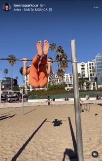 Lorena Abreu feet photo thumbnail