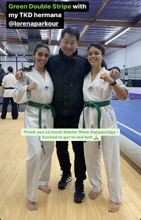 Lorena Abreu feet photo thumbnail