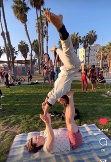 Lorena Abreu feet photo thumbnail