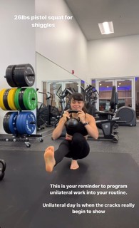Lorena Abreu feet photo thumbnail