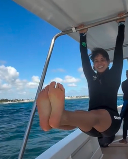 Lorena Abreu feet photo thumbnail