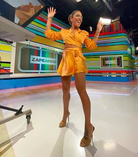 Lorena Castell feet photo 3