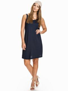 Lorena Rae feet photo thumbnail