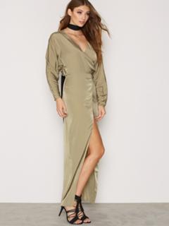 Lorena Rae feet photo thumbnail