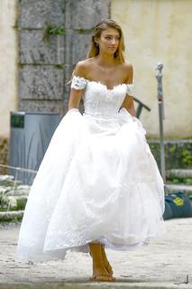 Lorena Rae feet photo thumbnail