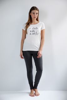 Lorena Rae feet photo thumbnail