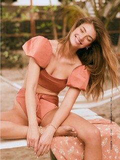 Lorena Rae feet photo thumbnail