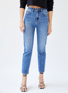 Lorena Rae feet photo thumbnail