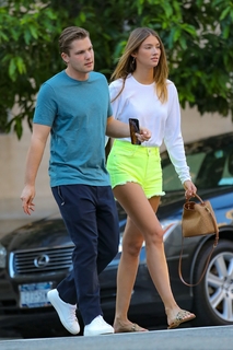 Lorena Rae feet photo thumbnail