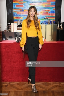 Lorena Rae feet photo thumbnail