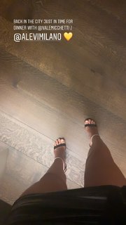 Lorena Rae feet photo thumbnail