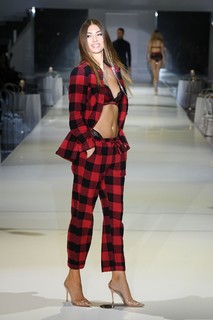 Lorena Rae feet photo thumbnail