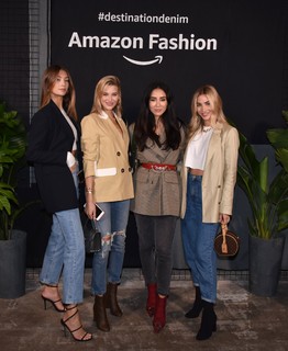 Lorena Rae feet photo thumbnail