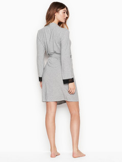 Lorena Rae feet photo thumbnail