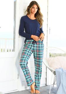 Lorena Rae feet photo thumbnail