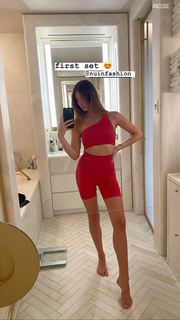 Lorena Rae feet photo thumbnail