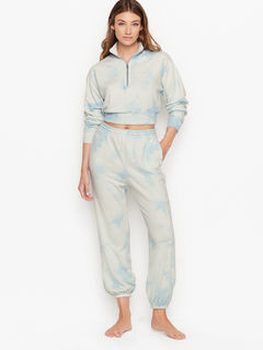 Lorena Rae feet photo thumbnail