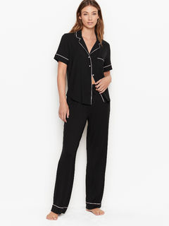 Lorena Rae feet photo thumbnail