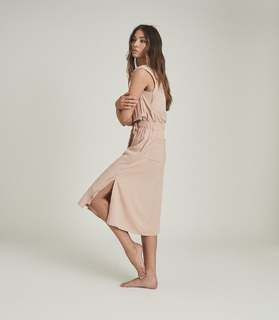 Lorena Rae feet photo thumbnail