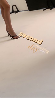 Lorena Rae feet photo thumbnail